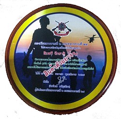 ตัวอย่างหน้าโล่รางวัลไม้แบบกลมพิมพ์ด้วยหมึก UV